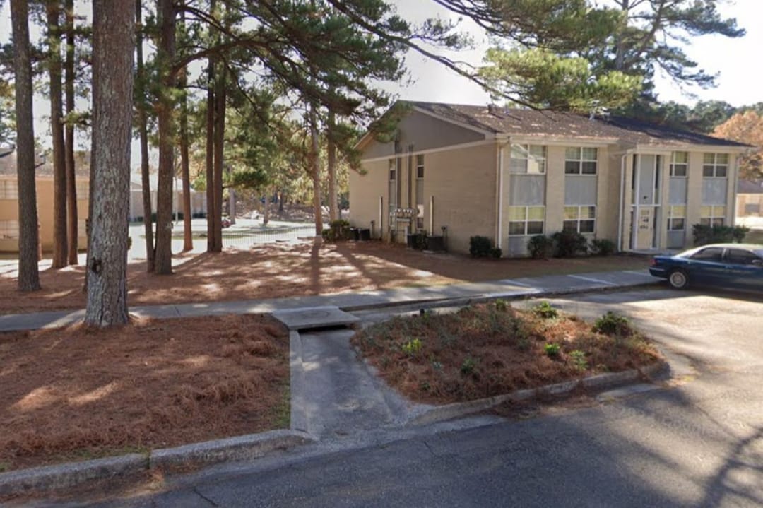 Photo of Hillsboro Townhouse Apartments