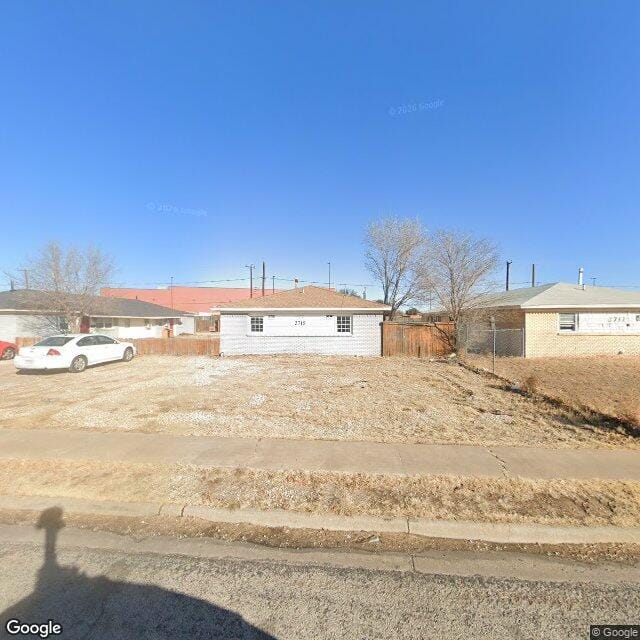 Photo of 2715 E 2nd St