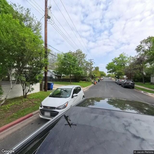 Photo of Kinney Avenue Apartments