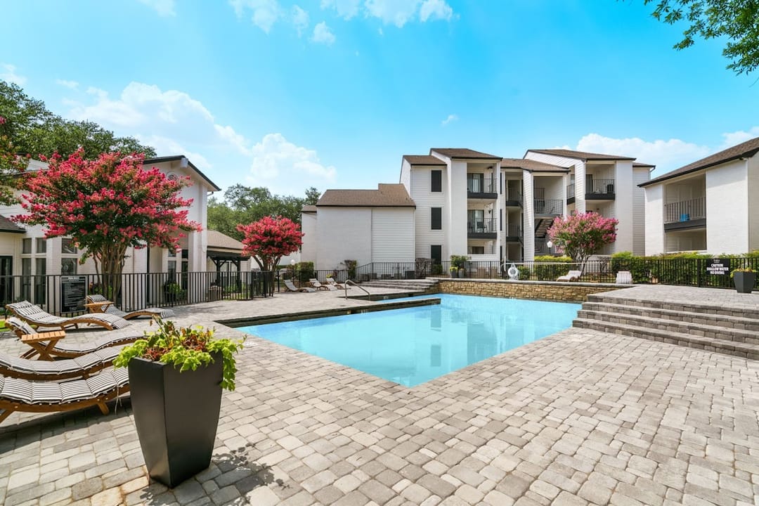 Photo of 4538 Gurley Ave