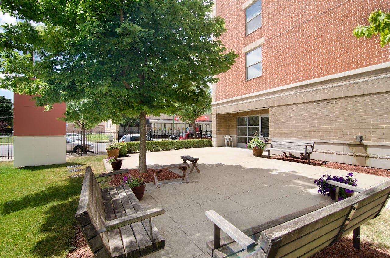 senior suites of washington heights
