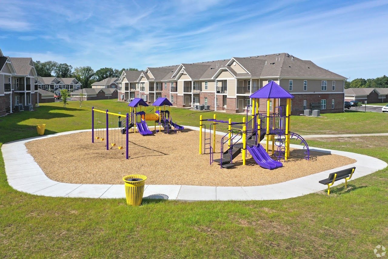 river glen apartments