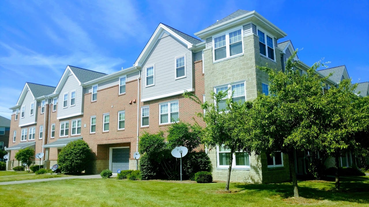 palmer court townhouses