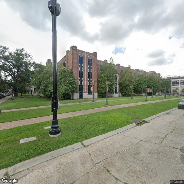 loyola landmark apartments