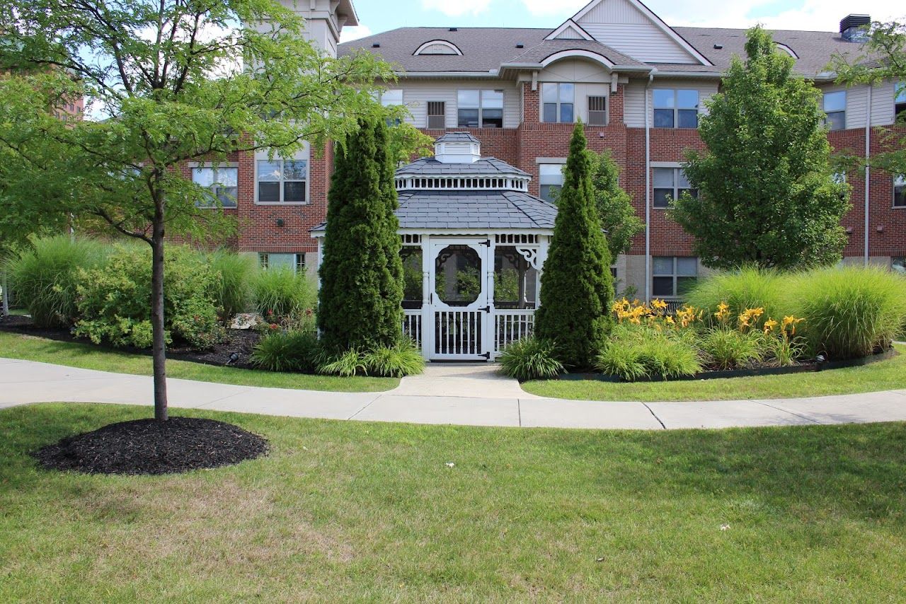 the village of woodbridge manor senior living community