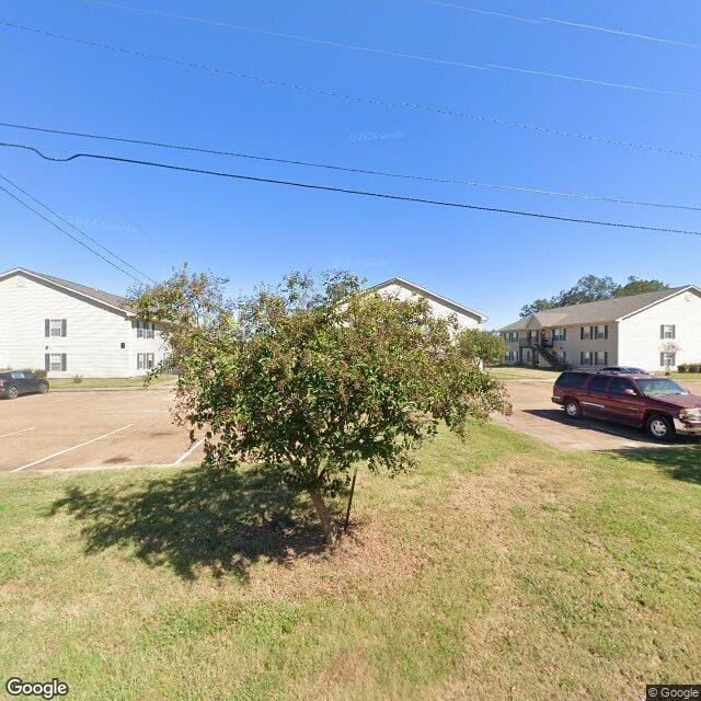 Photo of WILLIAMSBURG ESTATES I at 3011 HWY 82 E GREENWOOD, MS 38930