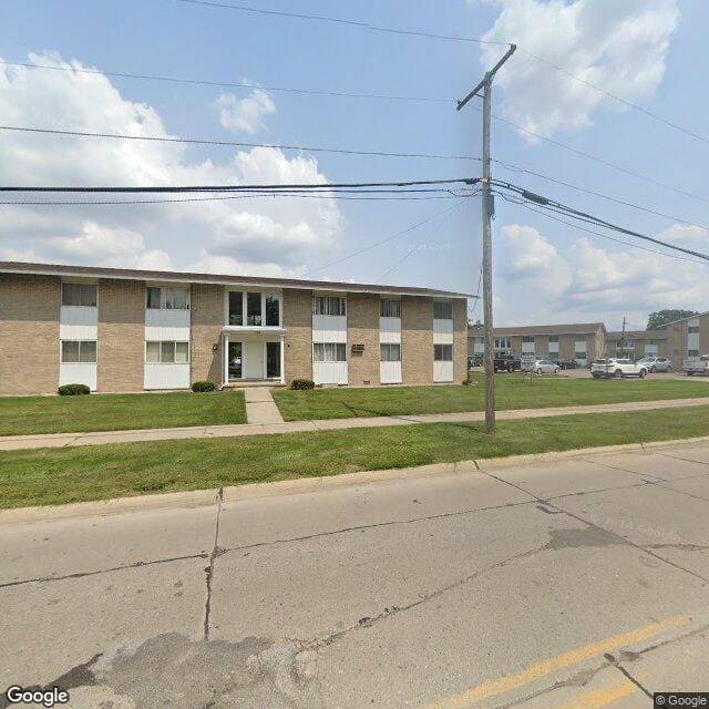 Photo of Woodcreek Manor Apartments. Affordable housing located at 1050 Goddard Rd Lincoln Park, MI 48146