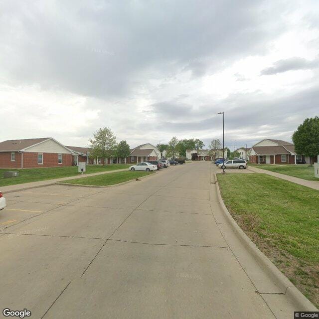 Photo of Maple Ridge Apartments at 720 E Court St Paris, IL 61944