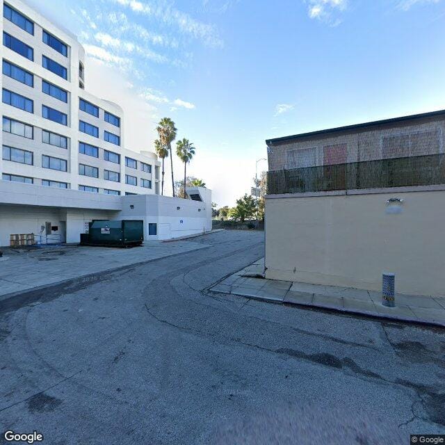 Photo of STEP UP ON FIFTH APTS at 1548 FIFTH ST SANTA MONICA, CA 90401