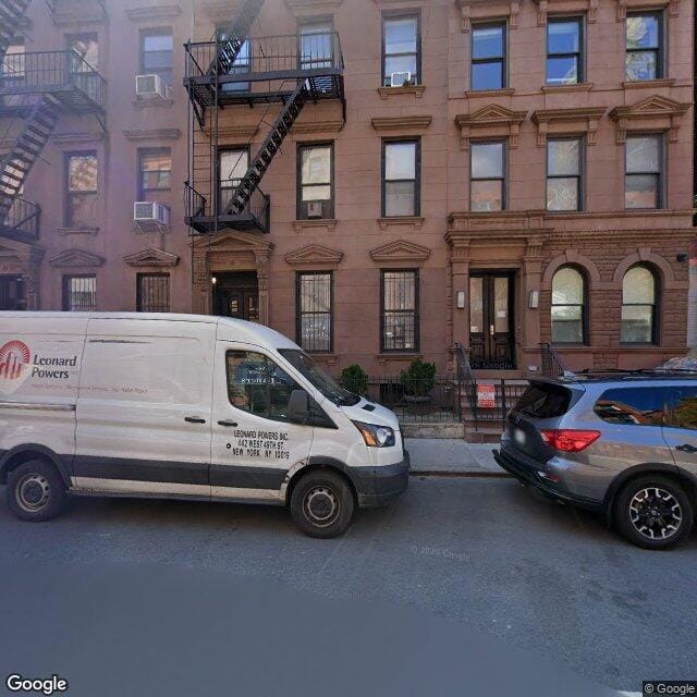 Photo of CLINTON ASSOC FOR A RENEWED ENVIRONMENT. Affordable housing located at 350 W 49TH ST NEW YORK, NY 10019