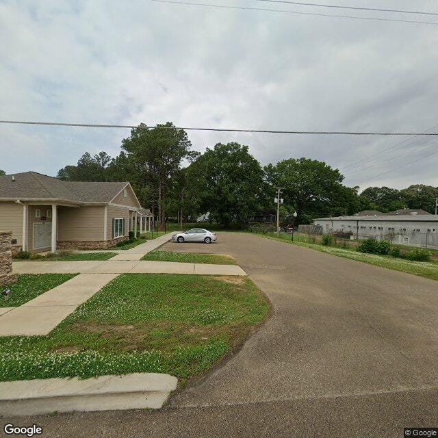 Photo of AZALEA GARDENS - TUPELO at 1408 IDA ST TUPELO, MS 38801