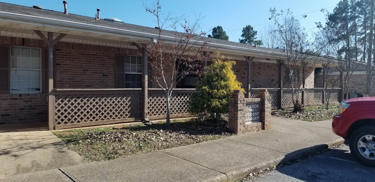 Photo of Swan Creek Apartments at 501 Swan Dr Athens, AL 35611