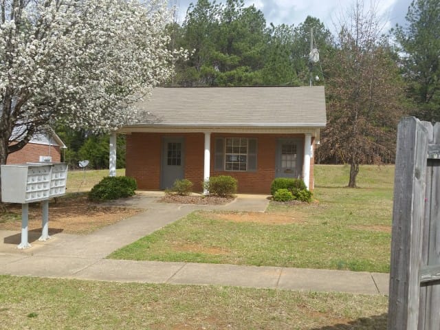 Photo of MUNFORD VILLAGE. Affordable housing located at 200 MACKENZIE CIR MUNFORD, AL 36268