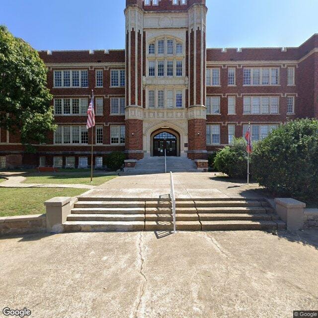 Photo of HOT SPRINGS HIGH SCHOOL LOFTS. Affordable housing located at 125 OAK ST HOT SPRINGS, AR 71901