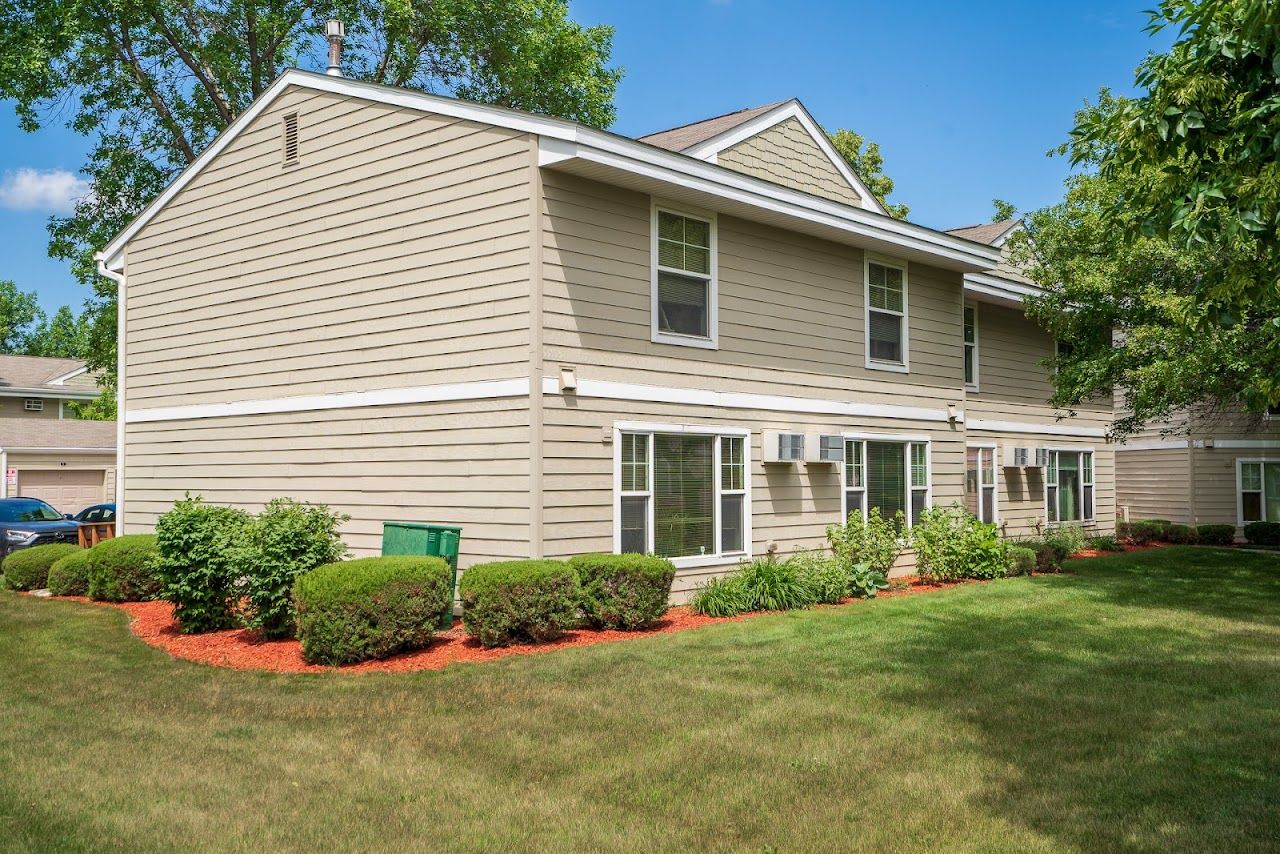 Photo of CLIFF HILL TOWNHOMES. Affordable housing located at 2604 EAST 117TH STREET BURNSVILLE, MN 55337