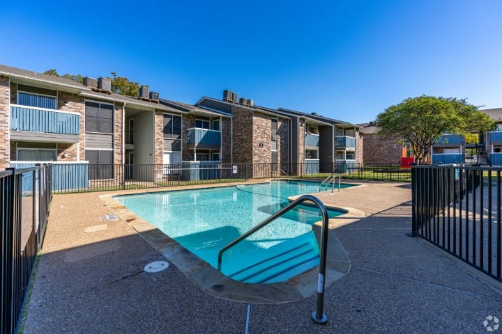 Photo of Woodridge on Buckner at 8181 Scyene Cir Dallas, TX 75227