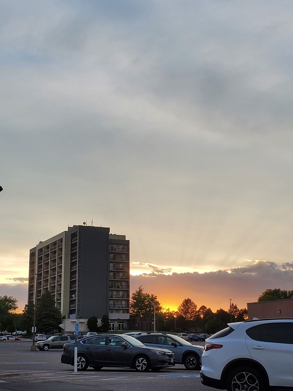 Photo of DHC REDEVELOPMENT 1990. Affordable housing located at 4333 S SYRACUSE ST DENVER, CO 80237