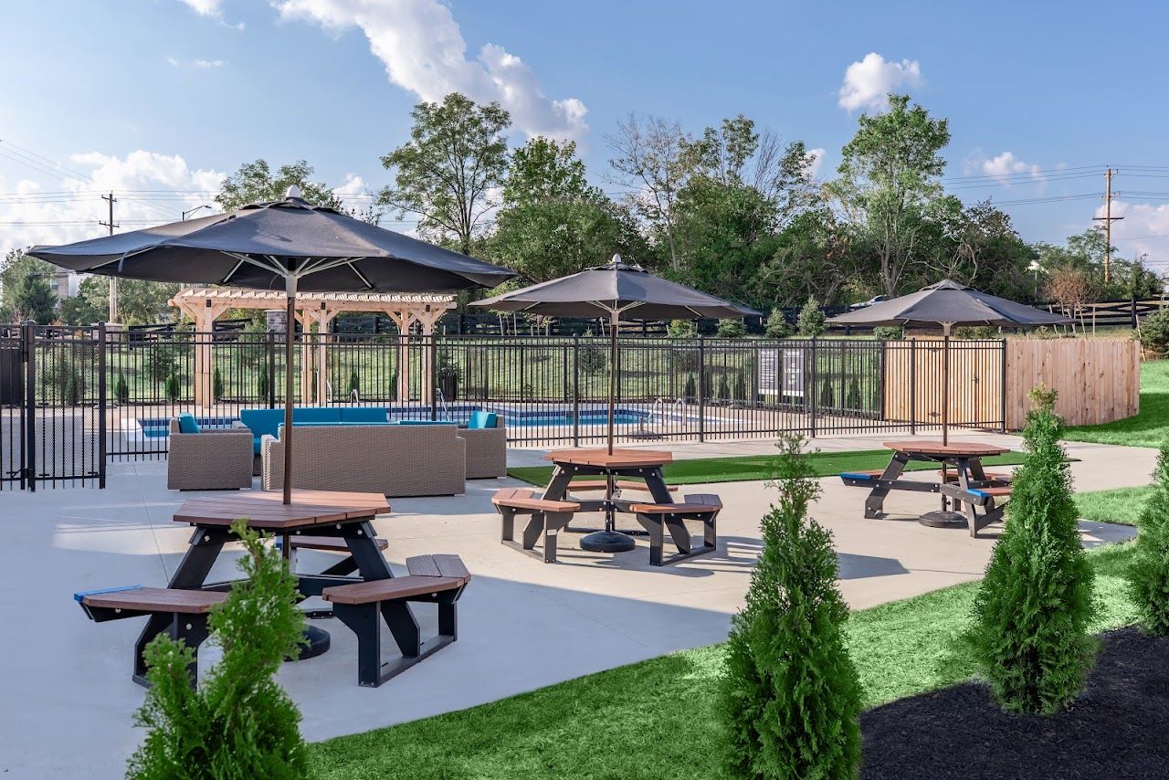 Photo of Retreat at Crossroads. Affordable housing located at 400 E Campus View Blvd Columbus, OH 43235