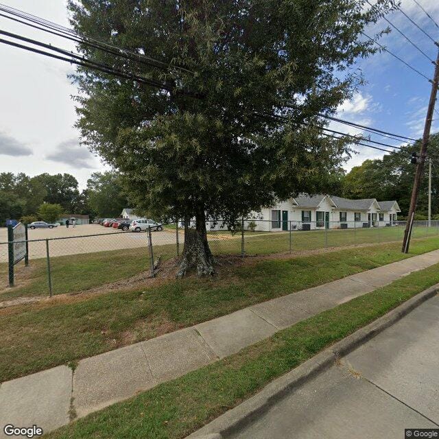 Photo of Shreveport Gardens at 235 E Stoner Ave Shreveport, LA 71101