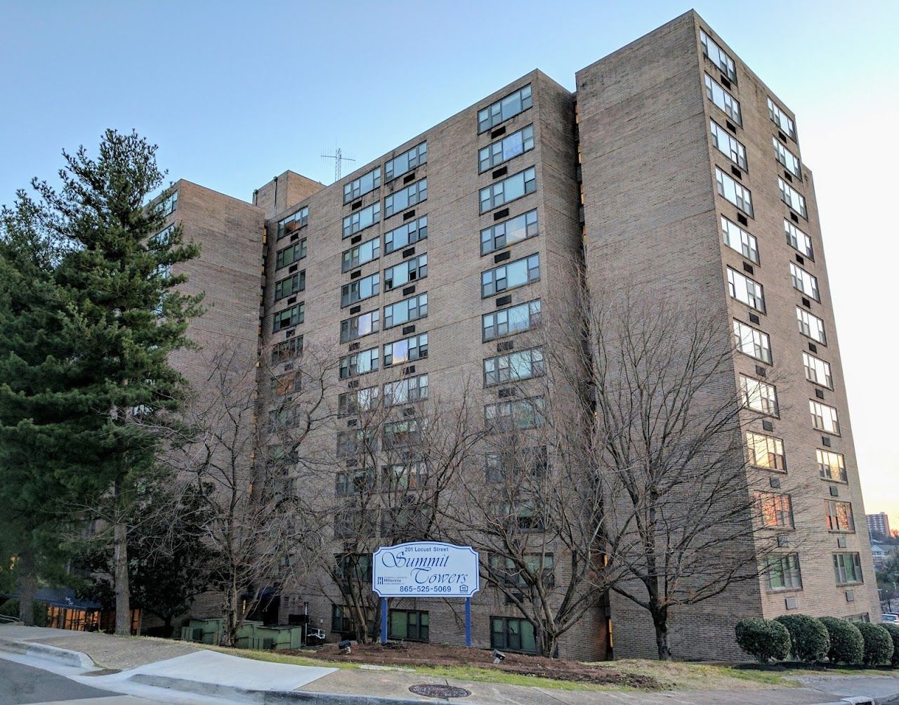 Photo of Summit Towers at 201 Locust St Knoxville, TN 37902