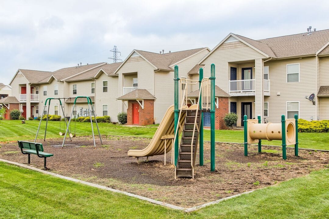 Photo of ARBORS AT BELLEVILLE PARK II at 23291 BELLEVILLE CIR SOUTH BEND, IN 46619