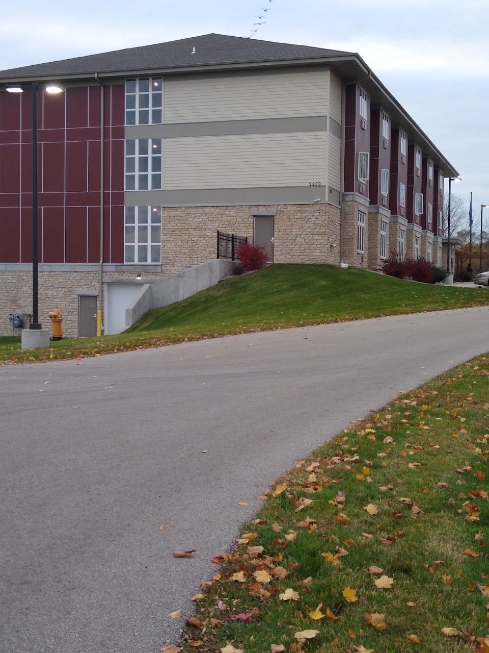 Photo of GREEN BAY VETERANS MANOR. Affordable housing located at 2900 ST ANTHONY DR GREEN BAY, WI 54311