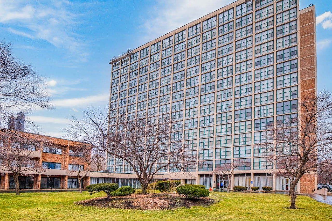 Photo of JACKSON PARK TERRACE. Affordable housing located at 6040 S HARPER AVE CHICAGO, IL 60637