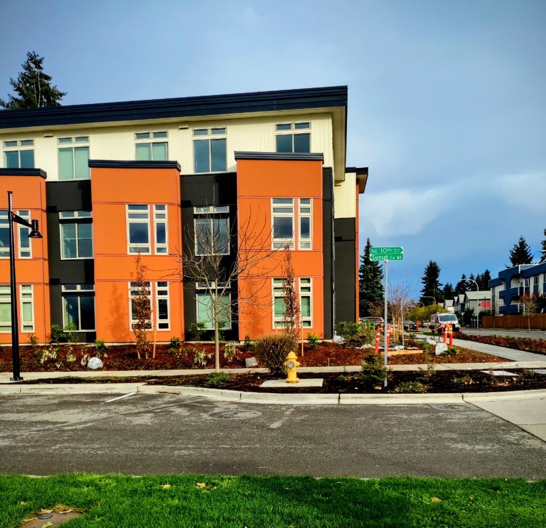 Photo of SUNSET OAKS. Affordable housing located at 2650 NE 10TH STREET RENTON, WA 98056