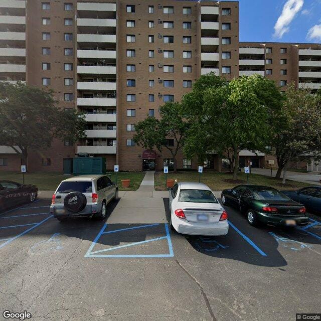 Photo of OAKLAND PARK TOWERS II. Affordable housing located at 930 JOHN R TROY, MI 48083