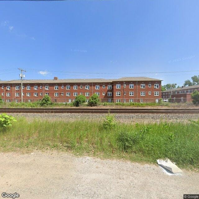 Photo of CEDAR GLEN APARTMENTS. Affordable housing located at 425 S 25TH ST SOUTH BEND, IN 46615