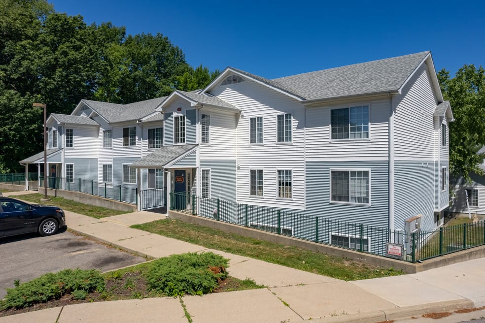 Photo of EASTBROOK APTS. Affordable housing located at 2329 TIMBERBROOK DR SE GRAND RAPIDS, MI 49546