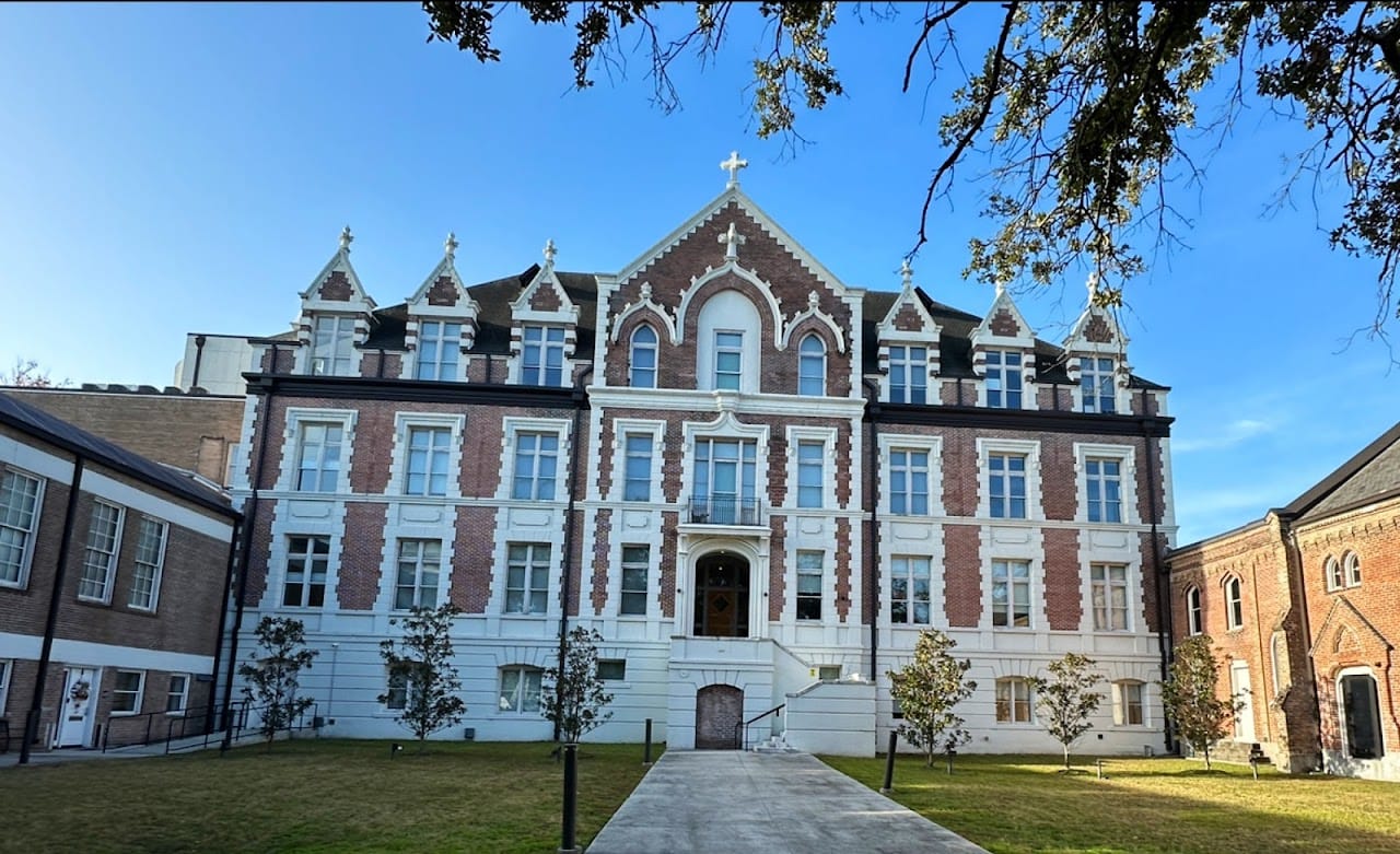 Photo of ARTSPACE BELL SCHOOL LOFTS at 1010 NORTH GALVES STREET NEW ORLEANS, LA 70116