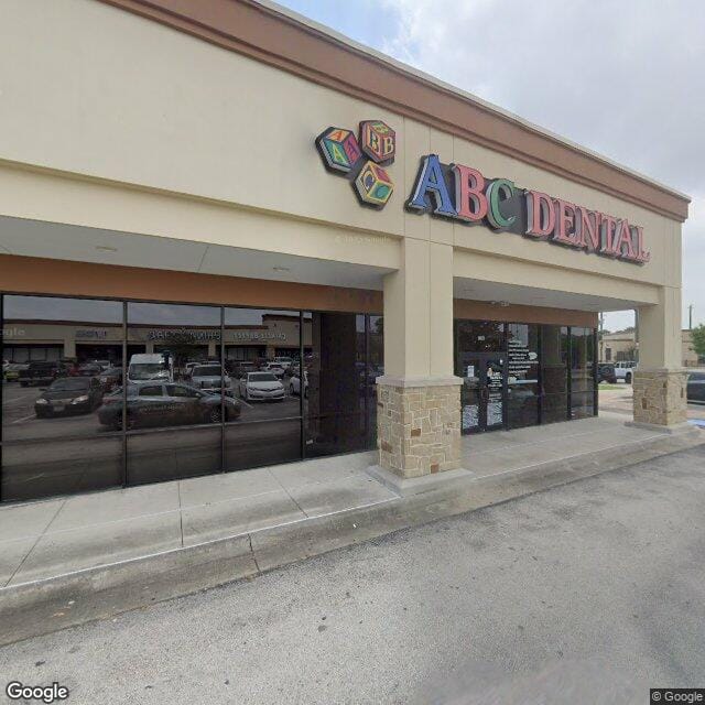 Photo of ERTE APTS. Affordable housing located at 3737 HILLCROFT ST HOUSTON, TX 77057