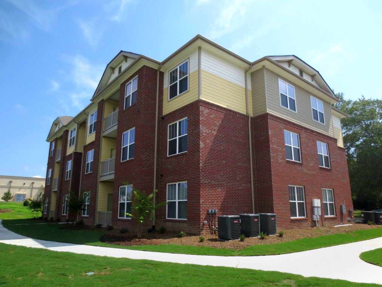 Photo of CedarBrook. Affordable housing located at 819 W Dekalb St Camden, SC 29020