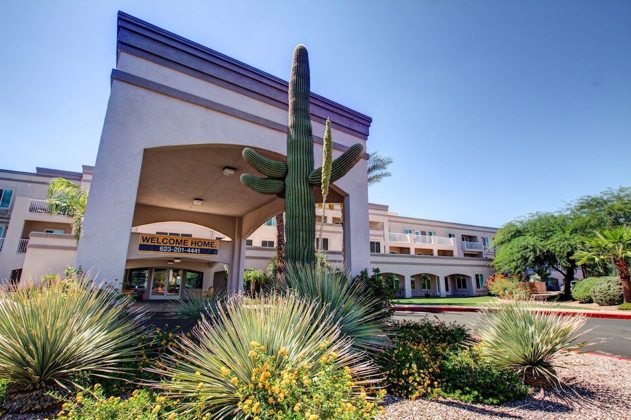 Photo of Holiday Vista De La Montana. Affordable housing located at 18510 N Parkview Pl Surprise, AZ 85374