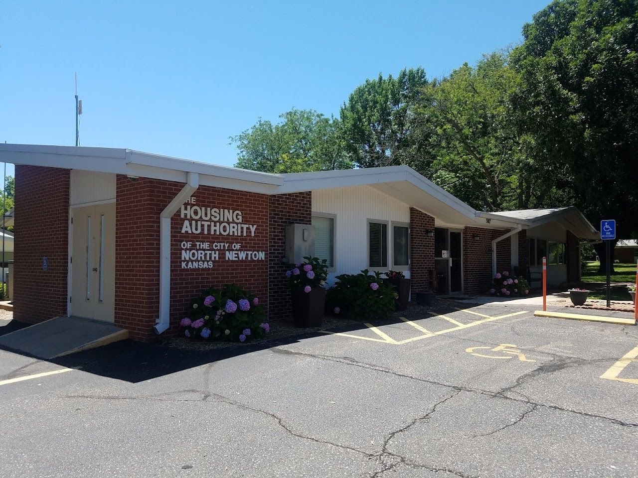 Photo of North Newton Housing Authority. Affordable housing located at 307 WEST 24TH St. NORTH NEWTON, KS 67117