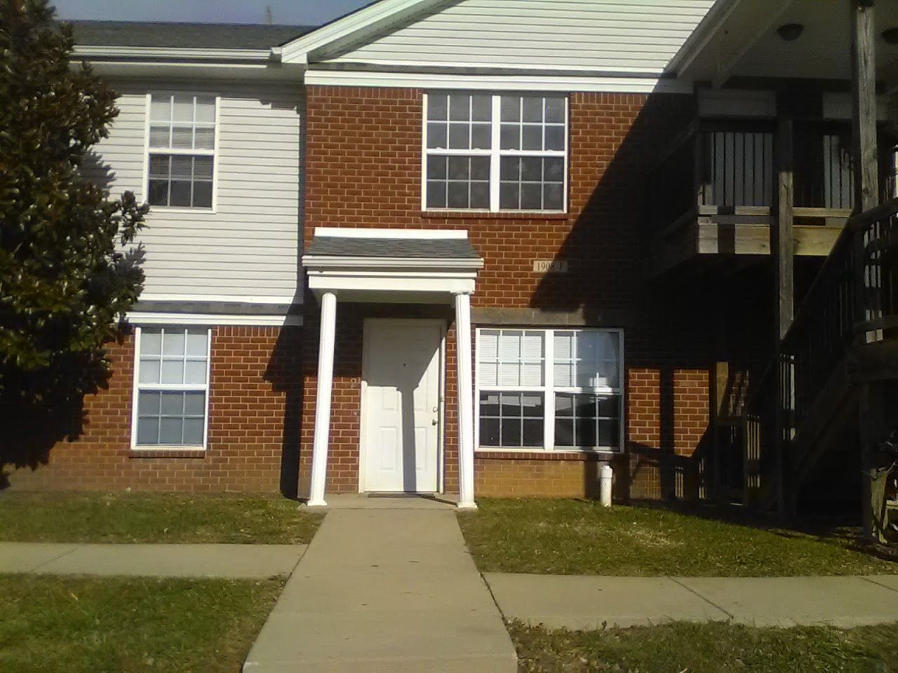 Photo of CHILEWICH APARTMENTS at JERICHO ROAD LAGRANGE, KY 40031