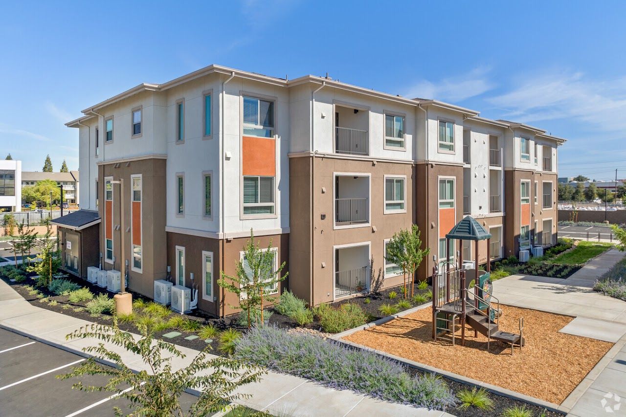 Photo of Sunrise Crossing Apartments at 11295 Folsom Blvd Rancho Cordova, CA 95742