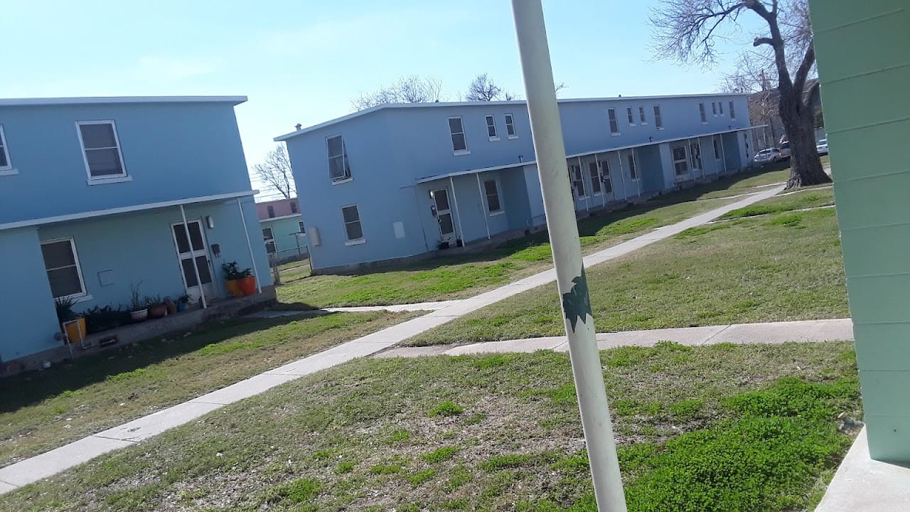 Photo of Navarro Place at 160 N 19th St Corpus Christi, TX 78408