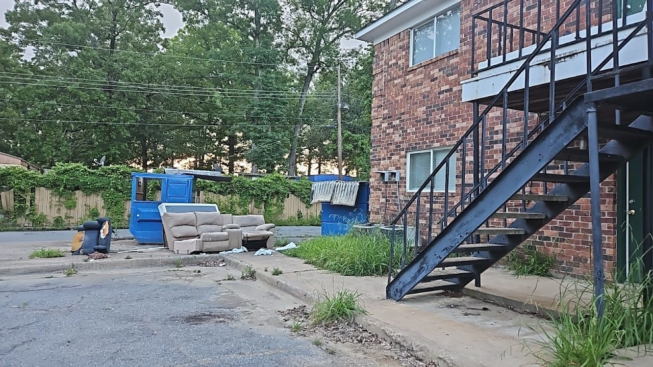 Photo of Colonial Parc Apartments at 5813 Baseline Rd Little Rock, AR 72209