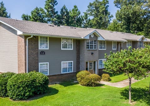Photo of Southbrook Gardens Apartments at 345 Daniel Lake Blvd Jackson, MS 39212