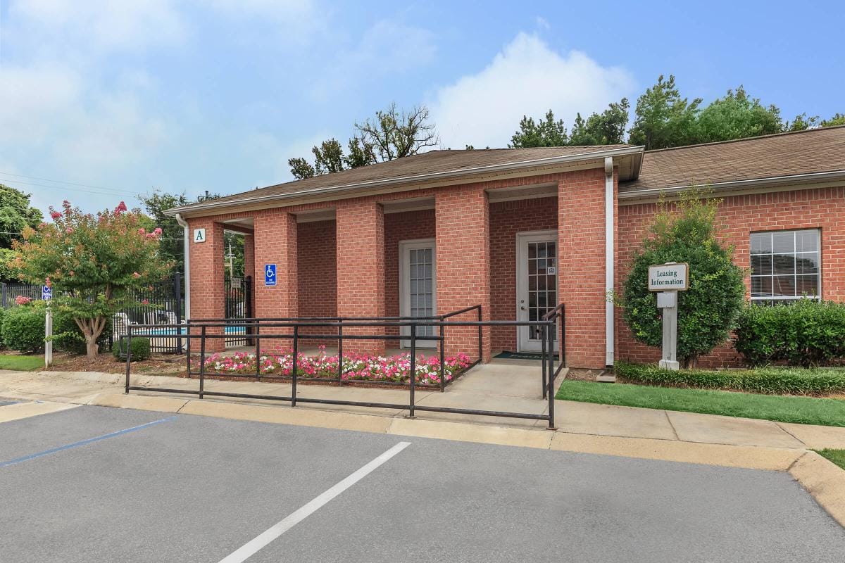 Photo of Peachtree Park Apartments. Affordable housing located at 1970 Peach Ave Dyersburg, TN 38024