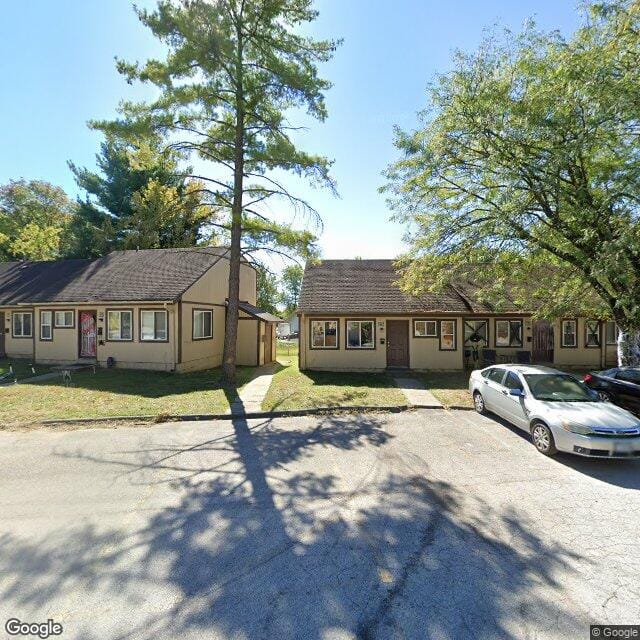 Photo of Dawnview Townhomes. Affordable housing located at 840-882 Dawnview Ct Florissant, MO 63031