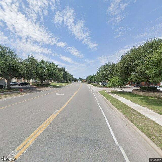 Photo of Round Rock Grove Apartments. Affordable housing located at 900 Westwood Dr Round Rock, TX 78681