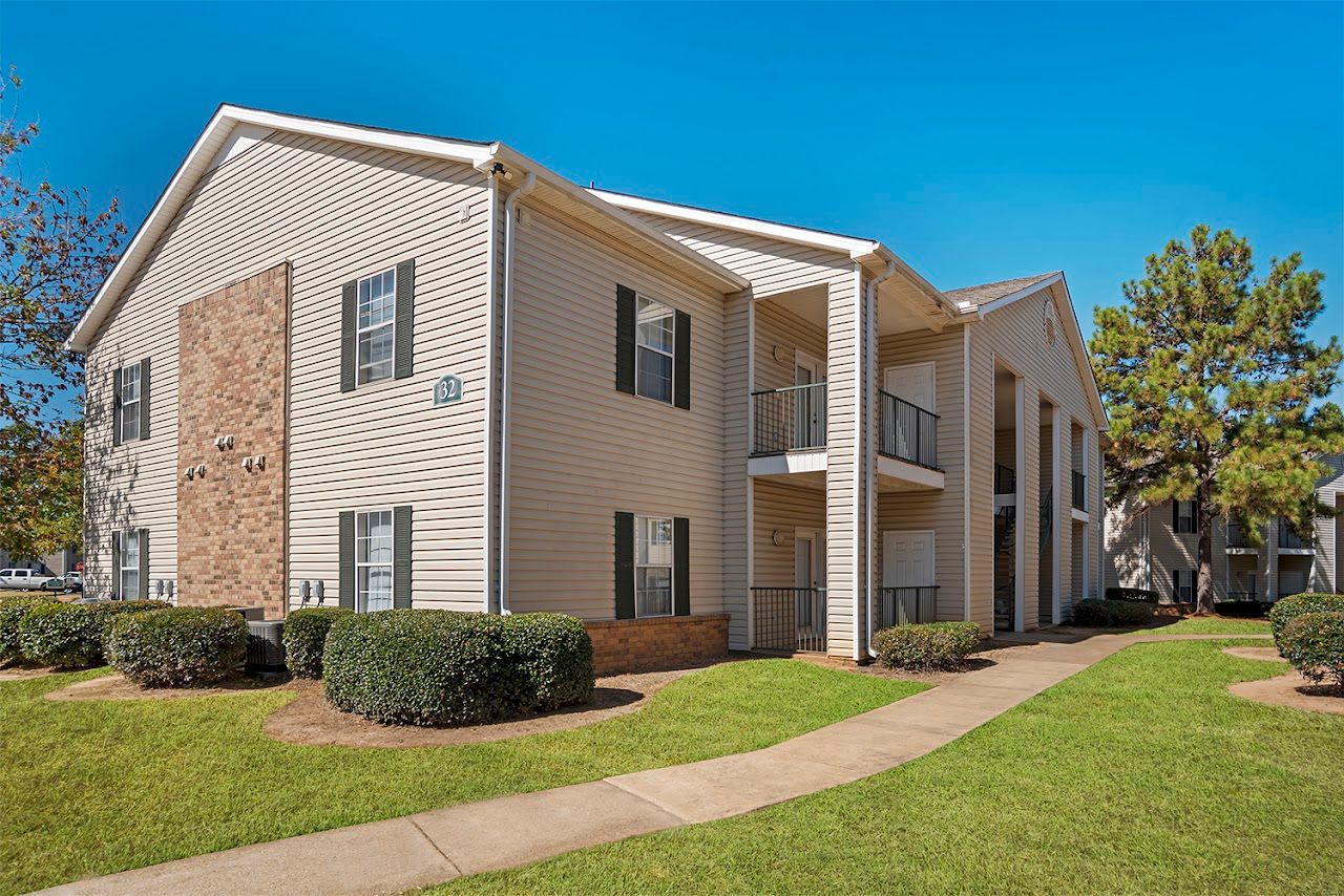 Photo of COLONY PARK APTS. Affordable housing located at 400 COLONY PARK DR PEARL, MS 39208