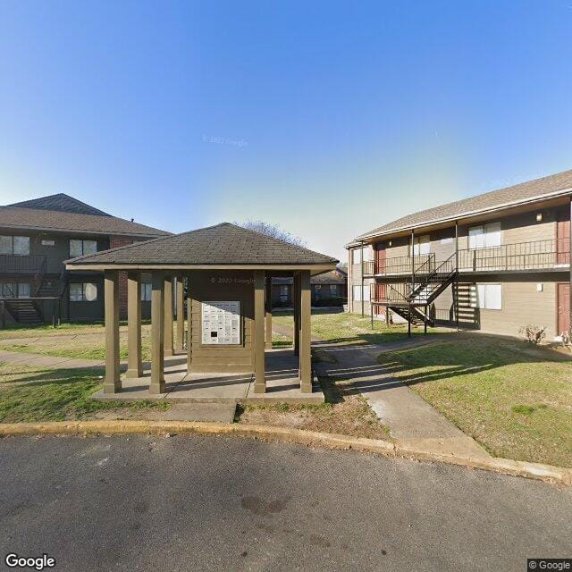 Photo of ROBINHOOD PARK APTS at 3734 ROBIN PARK CIR MEMPHIS, TN 38111