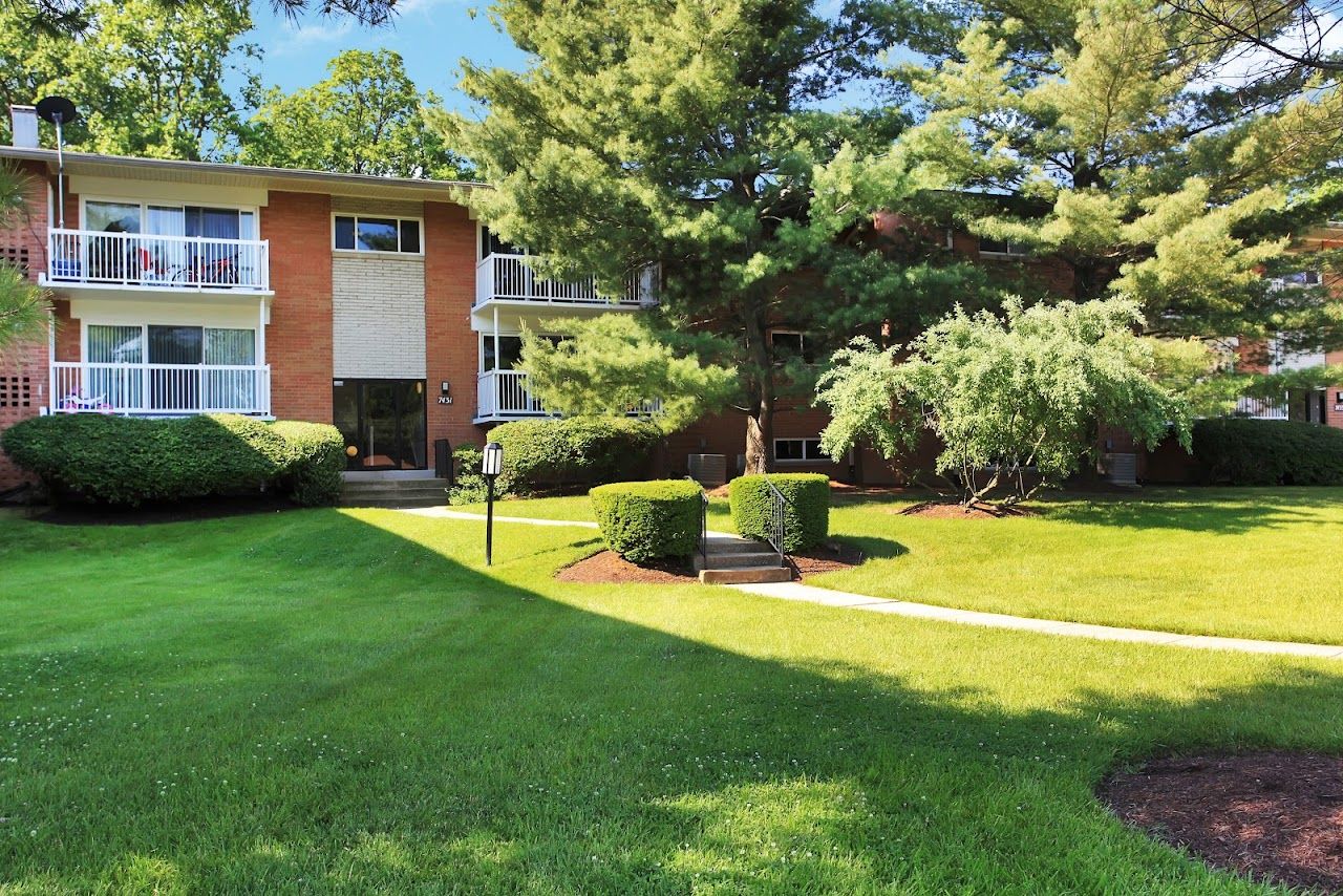 Photo of Coralain Gardens Apartments. Affordable housing located at 7435 Arlington Blvd Falls Church, VA 22042