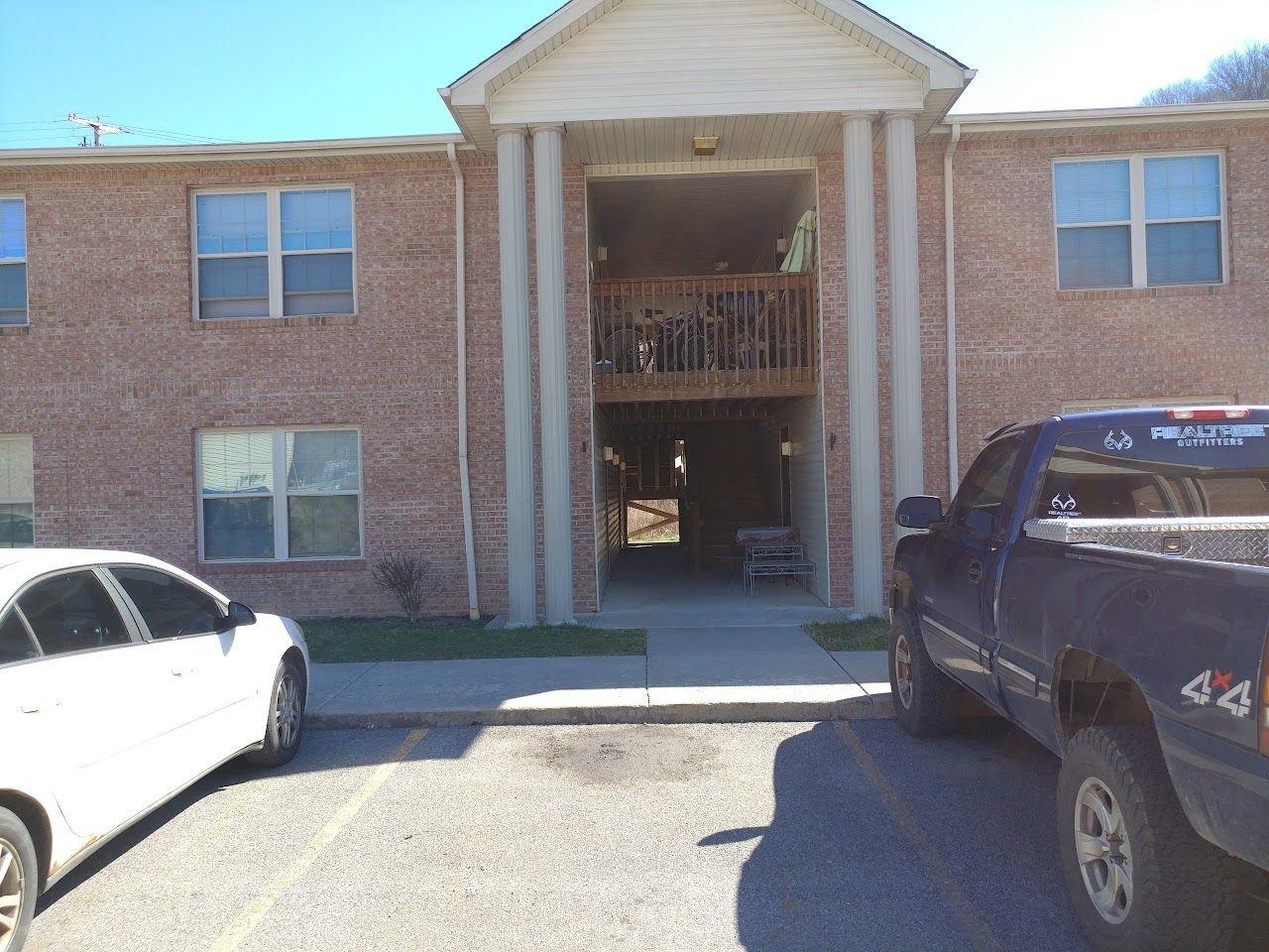 Photo of PAULI HEIGHTS APTS at 230 PAULI HEIGHTS PL BLUEFIELD, WV 24701