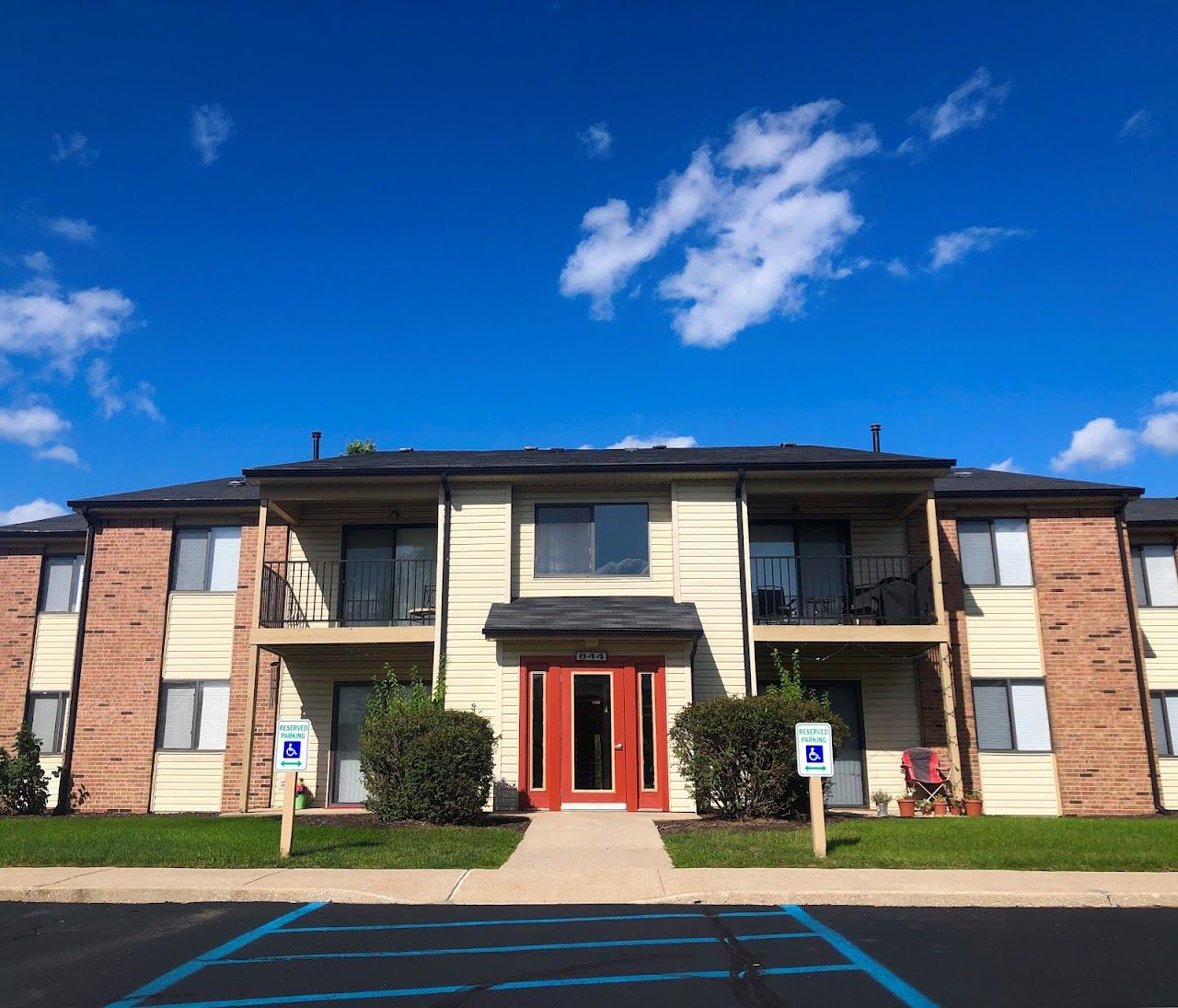 Photo of AUTUMN TRACE APTS I at  KOKOMO, IN 