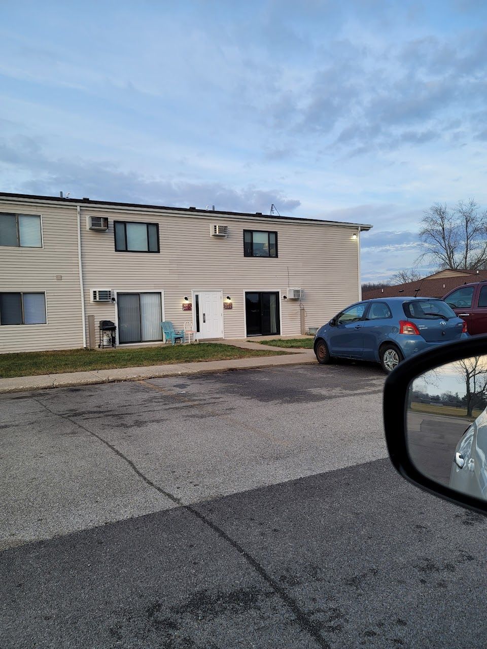 Photo of VILLAGE SQUARE ELDERLY III at 1628 E MYRTLE ST CANTON, IL 61520